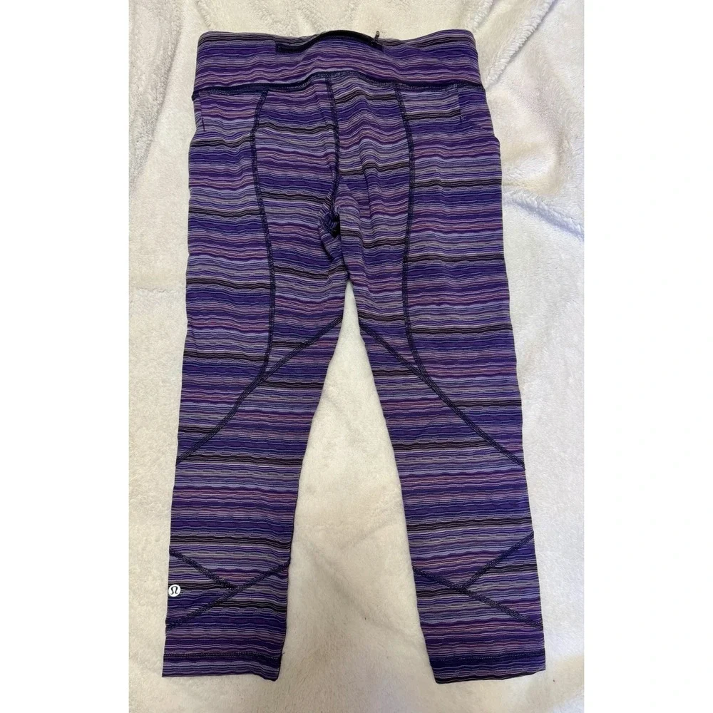Lululemon Run Inspire Crop II Leggings Sz‎ 8 Static Purple Multi Stripe Zip